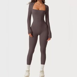 Mauve Square-neck Jumpsuit